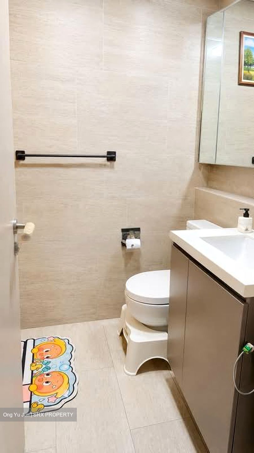 Waterwoods (D19), Condominium #630655981